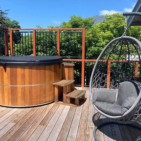 Soak In Cedar Tub, Stroll To Havelock Village Havelock North Εξωτερικό φωτογραφία