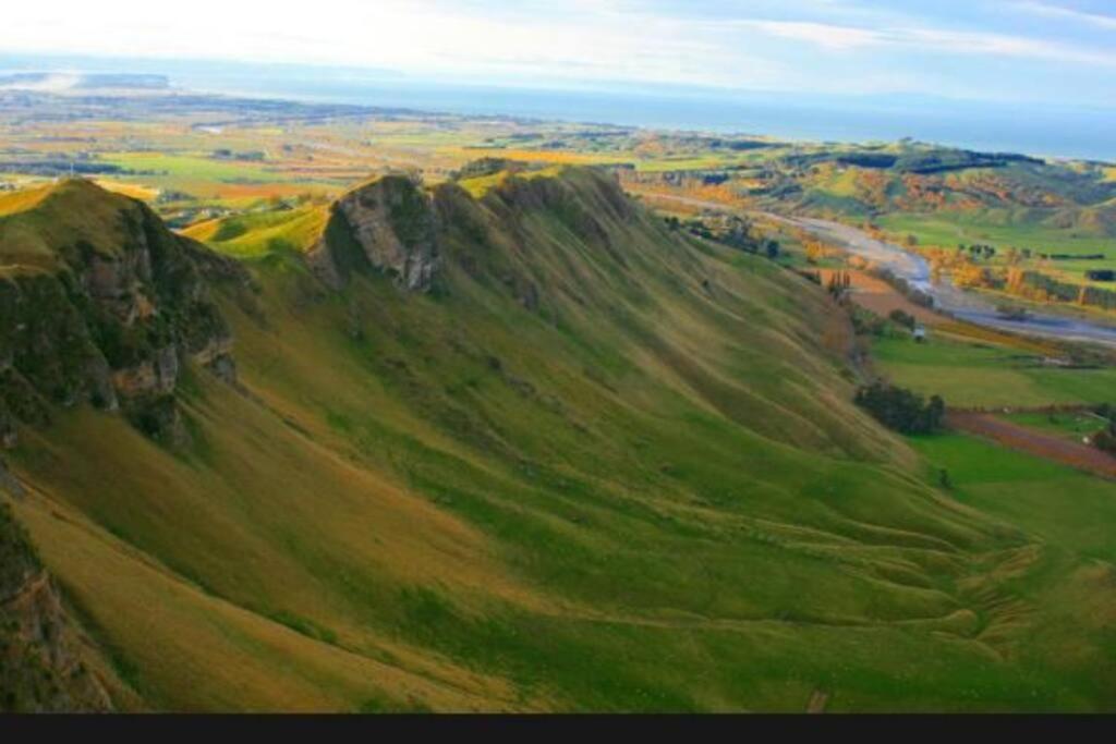 Soak In Cedar Tub, Stroll To Havelock Village Havelock North Εξωτερικό φωτογραφία